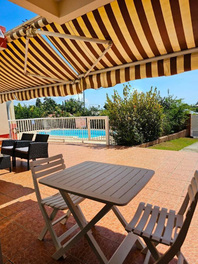 La Maison Aux Orchidees Petit-Bourg Exteriör bild